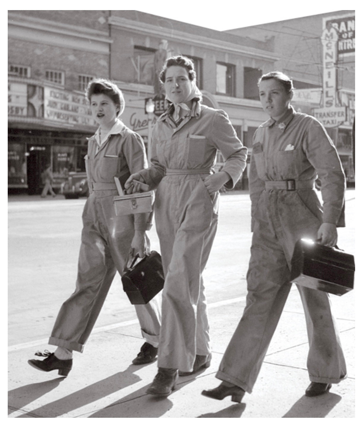 The Evolution of Women’s Workwear: Redefining Style and Comfort