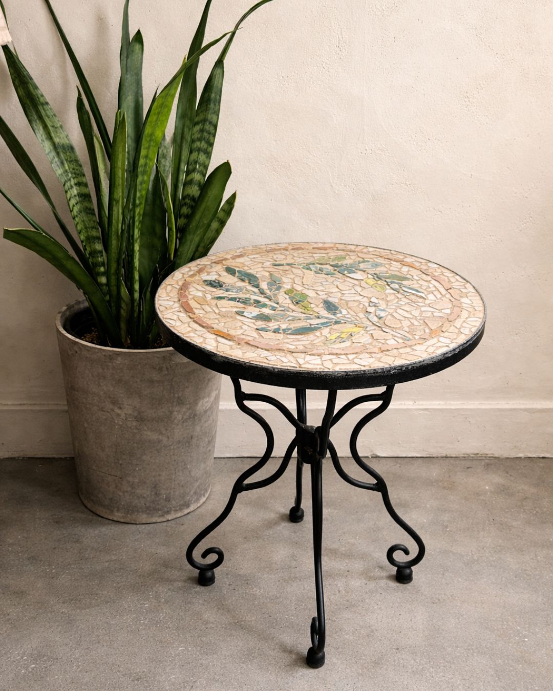 MOSAIC TABLE - Botanical Template